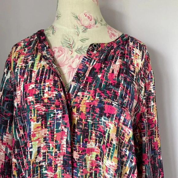 NYDJ printed blouse size large - Picture 2 of 10